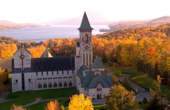 L'Abbaye St-Benoit-du-Lac, Magog (Tourisme Quebec, Paul Hurteau et Claude Parent)