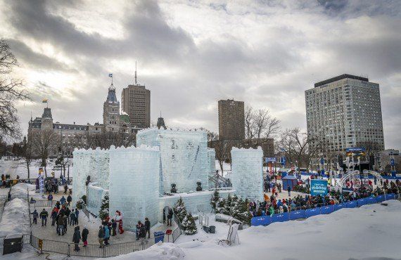 Château de glace devant le Parlement du Québec (Wiki-Commons, Matias Garabedian)