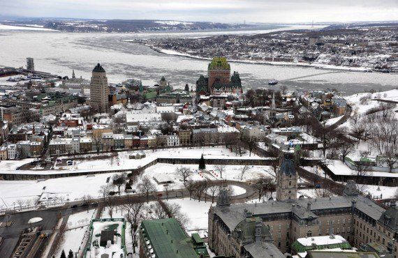 Vue de la ville de Québec depuis l'Obervatoire de la Capitale (Wiki-Commons, chensiyuan)