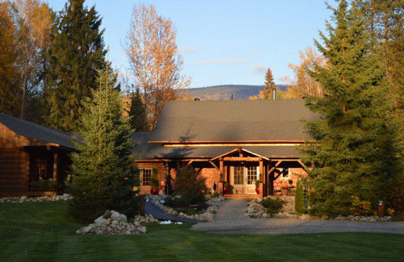 Moul Creek Lodge, BC