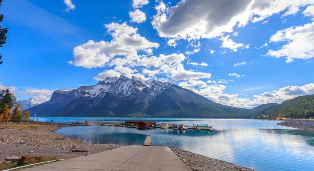 Lake Minnewanka banff