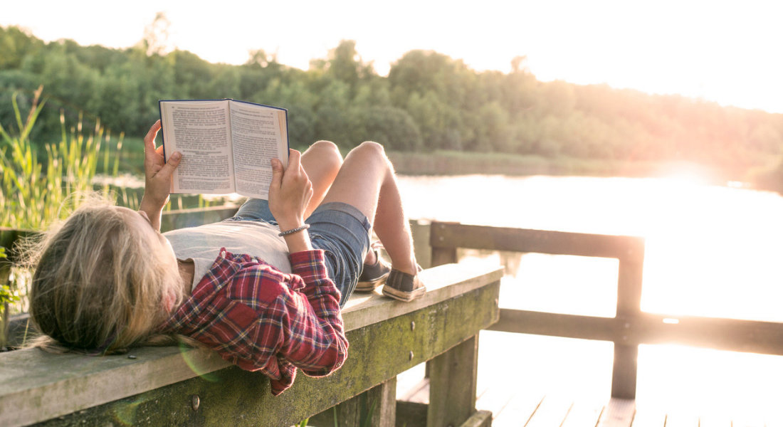 Livres de lecture ou de jeux conçus pour les enfants