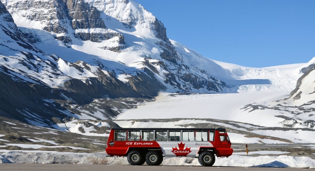  véhicule massif spécialement conçu pour les voyages sur les glaciers
