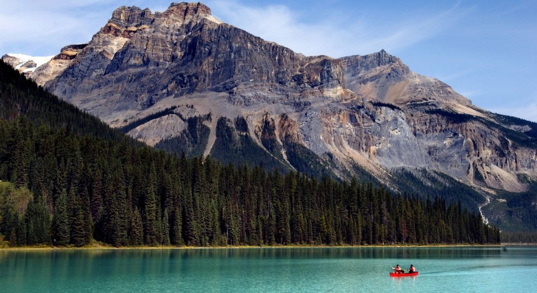 Canot sur le lac Emerald