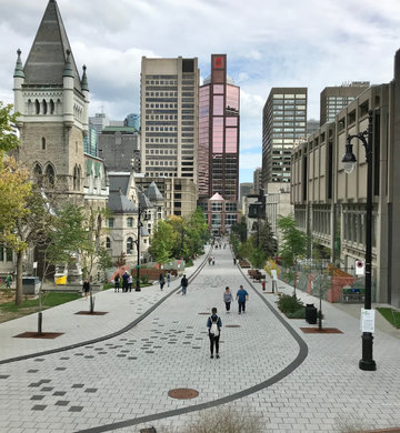 Lovely downtown Montreal street