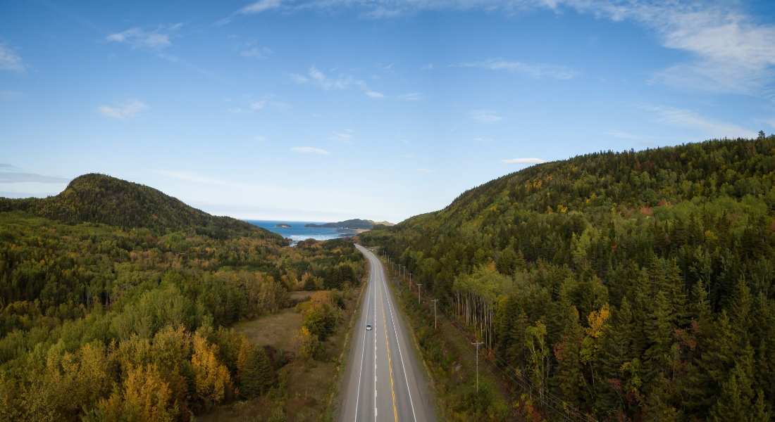 null Vue aérienne d'une route au Québec