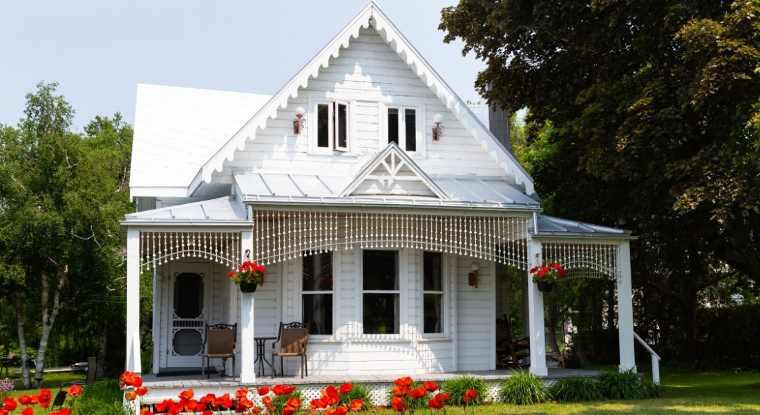 Traditional house, Sainte-Pétronille-de-l'île-d'Orléans sainte-petronille-de-l'ile-d'orleans