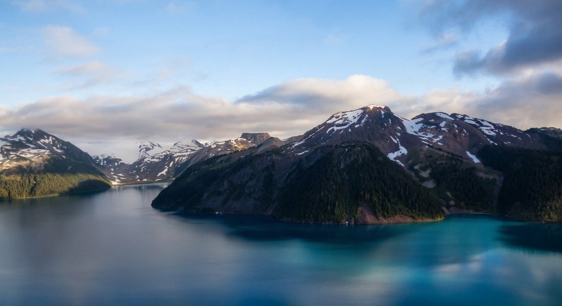 Lac Garibaldi dans l'Ouest canadien