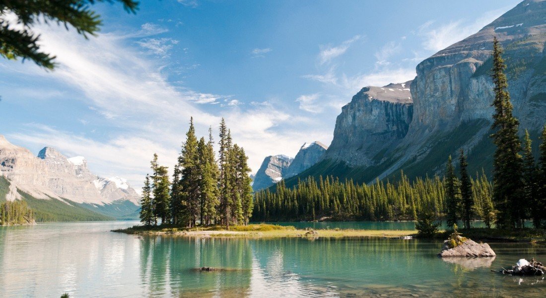 Spirit Island sur le lac Maligne dans l'Ouest canadien