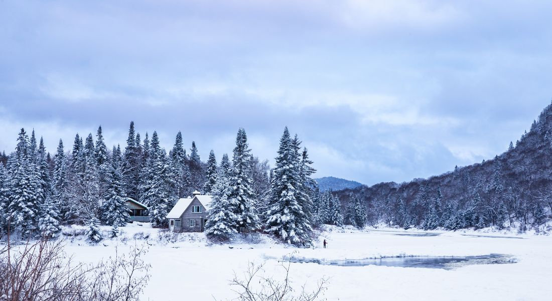 Paysage hivernal au parc de la Jacques Cartier Paysage hivernal au parc de la Jacques Cartier
