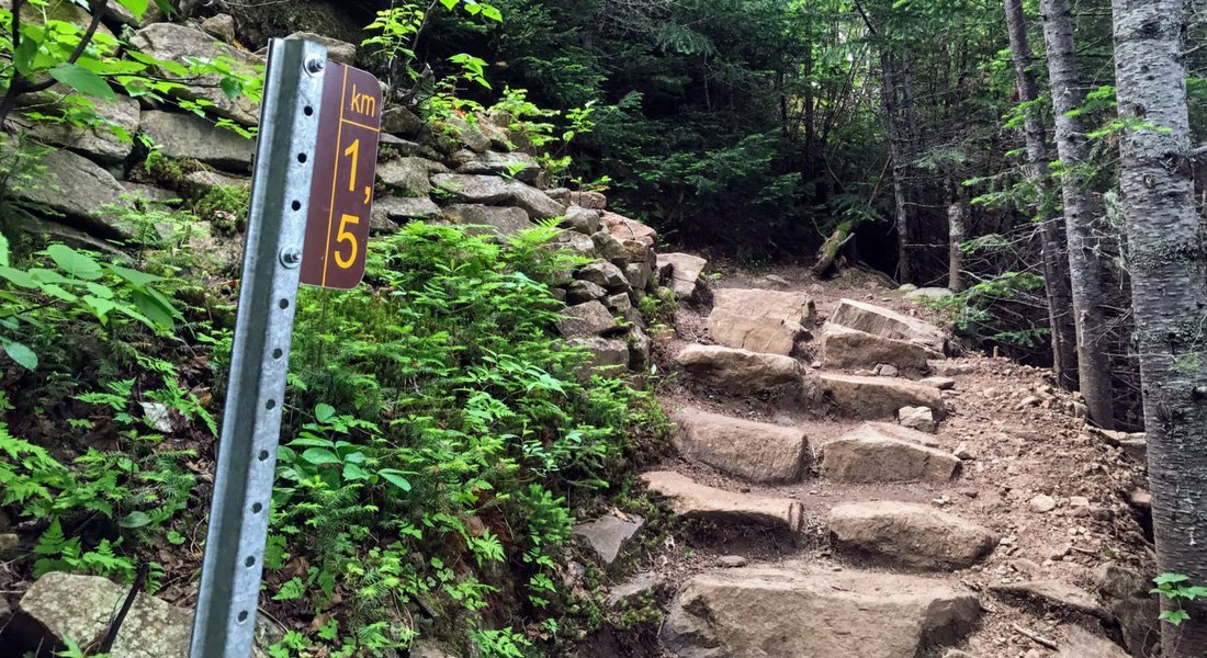 Acropole des Draveurs trailhead