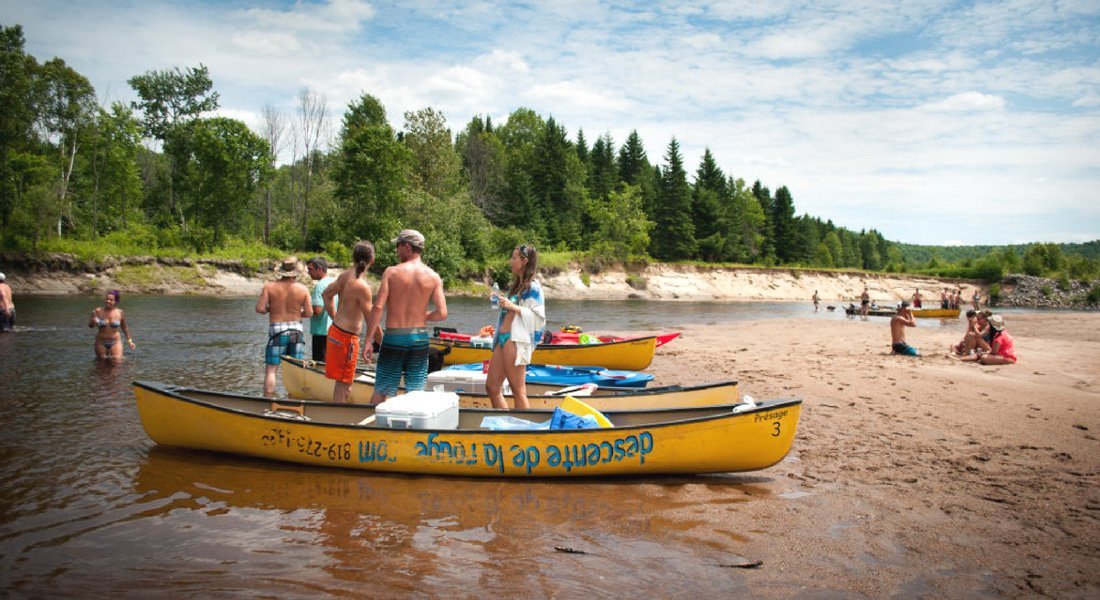 Une des nombreuses plages de la rivière Rouge