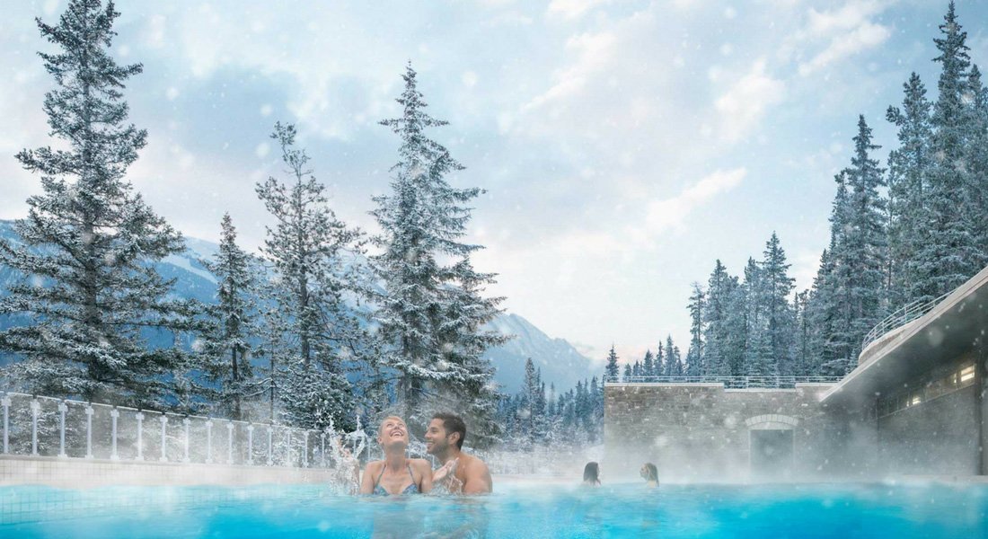 sources d'eau chaude dans le parc de Banff en Alberta 