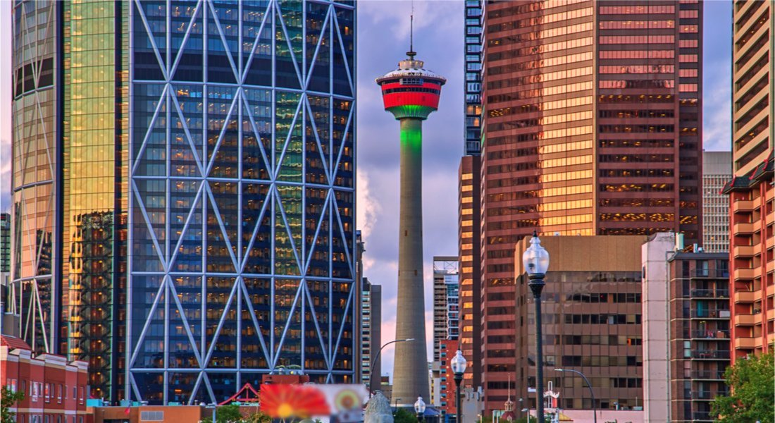 @LisaBourgeault - shutterstock_1805773675 Downtown Calgary and Calgary Tower