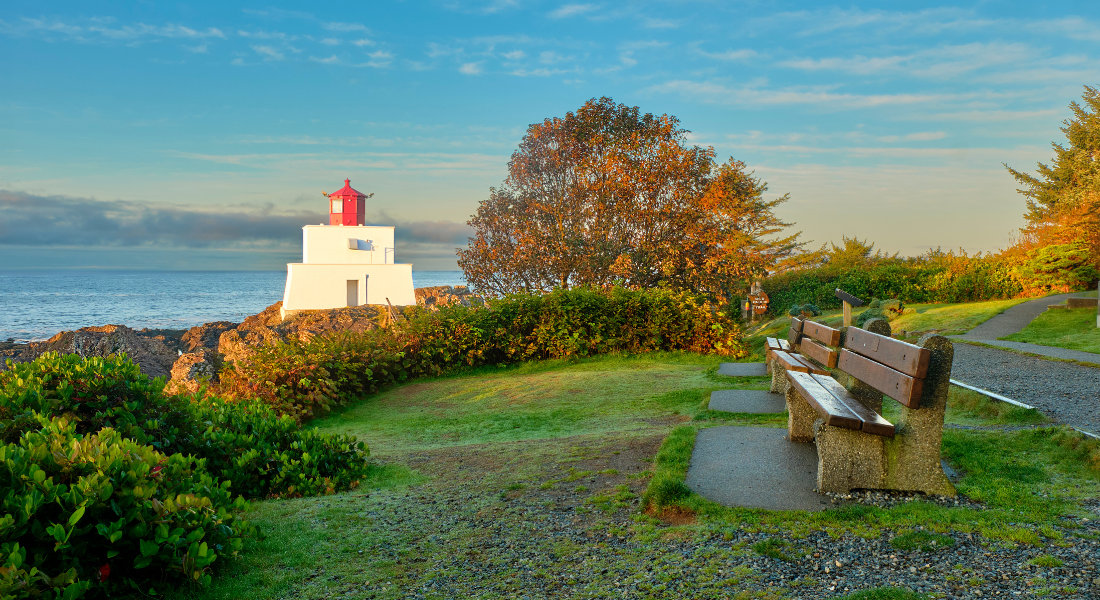 Wild Pacific Trail Phare sur la Wild Pacific Trail de l'ile de Vancouver
