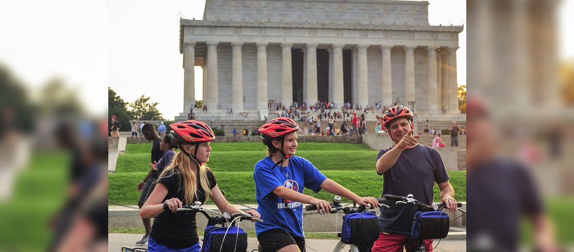 Monument Tour