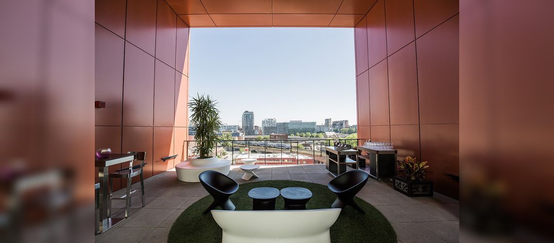 Alt Hotel Montréal, Terrace