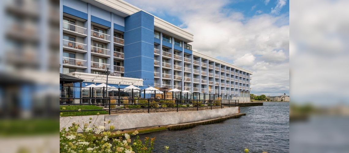 Holiday Inn Kingston Waterfront, ON