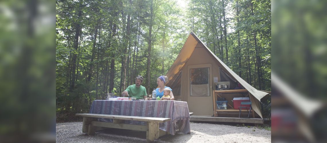 Ready-to-camp, Fjord du Saguenay, Baie-sainte-marguerite