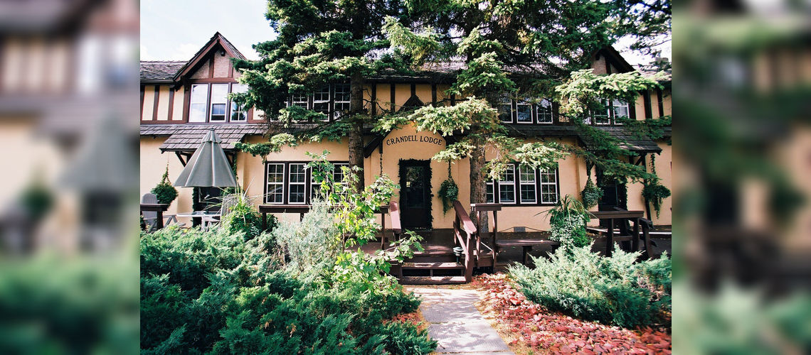 Crandell Mountain Lodge