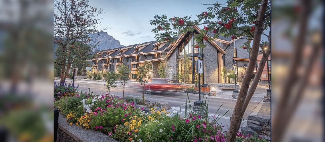 Peaks Hotel & Suites