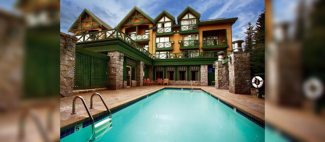 Outdoor swimming pool