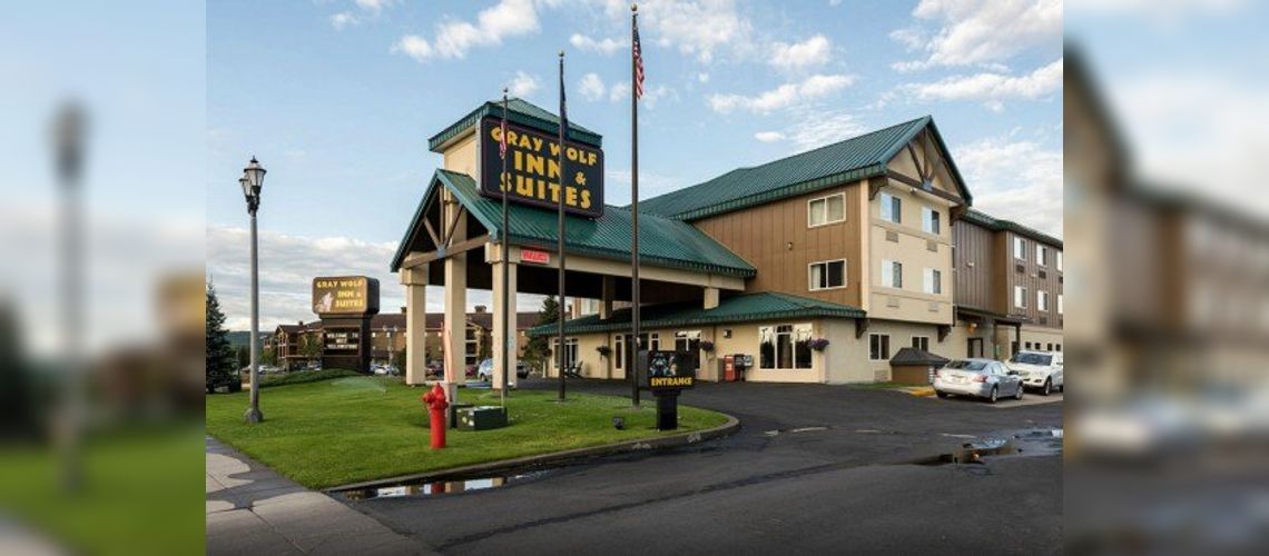 Gray Wolf Inn & Suites
