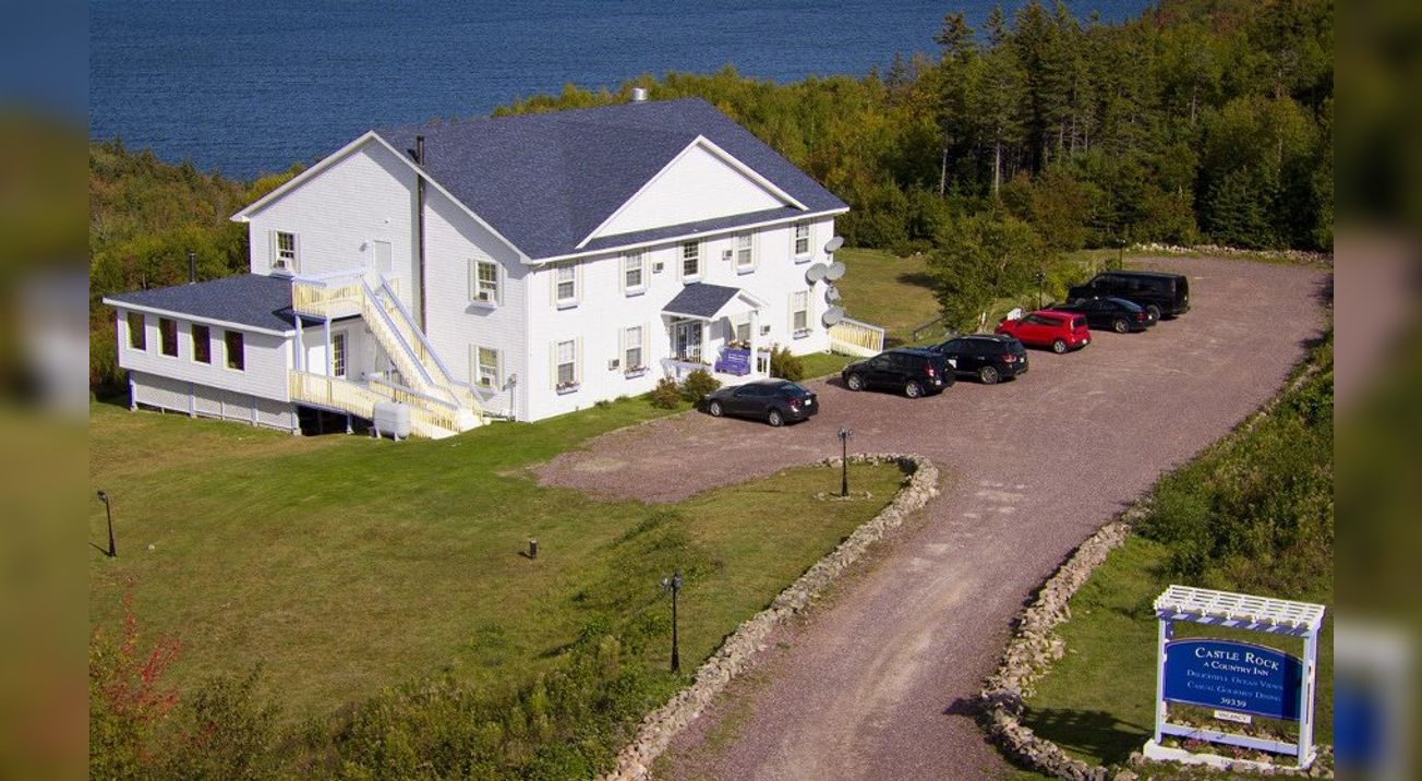 Castle Rock Country Inn, Ingonish Beach, NS