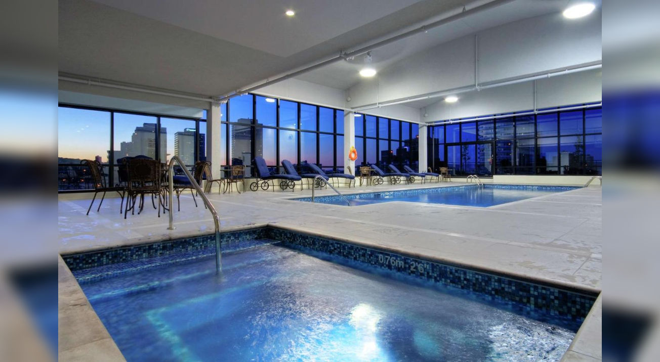 Swimming pool