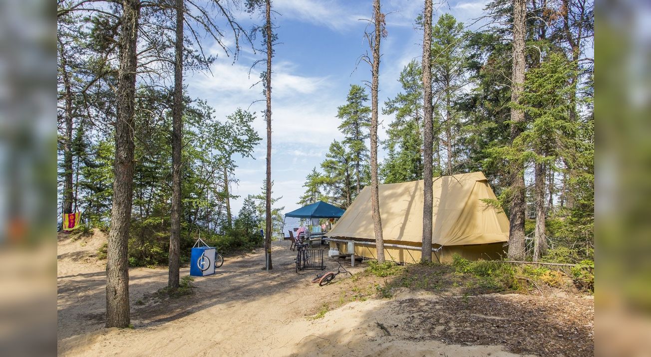 Ready-to-camp, Pointe Taillon Park, Quebec
