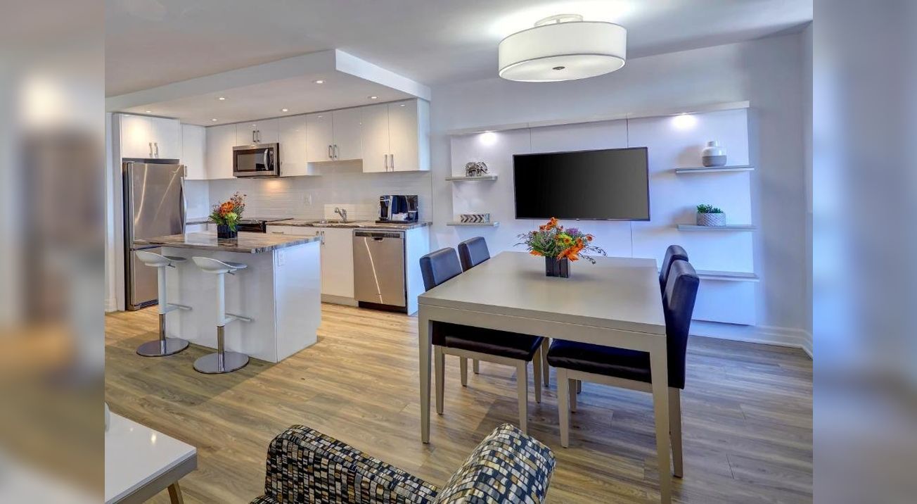 Town Inn Suites, Toronto, Ontario