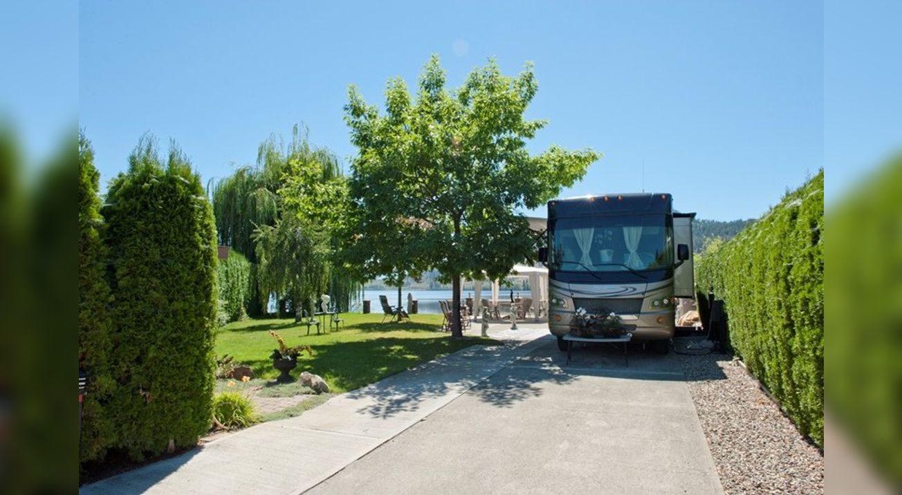 Holiday Park RV Resort, Okanagan