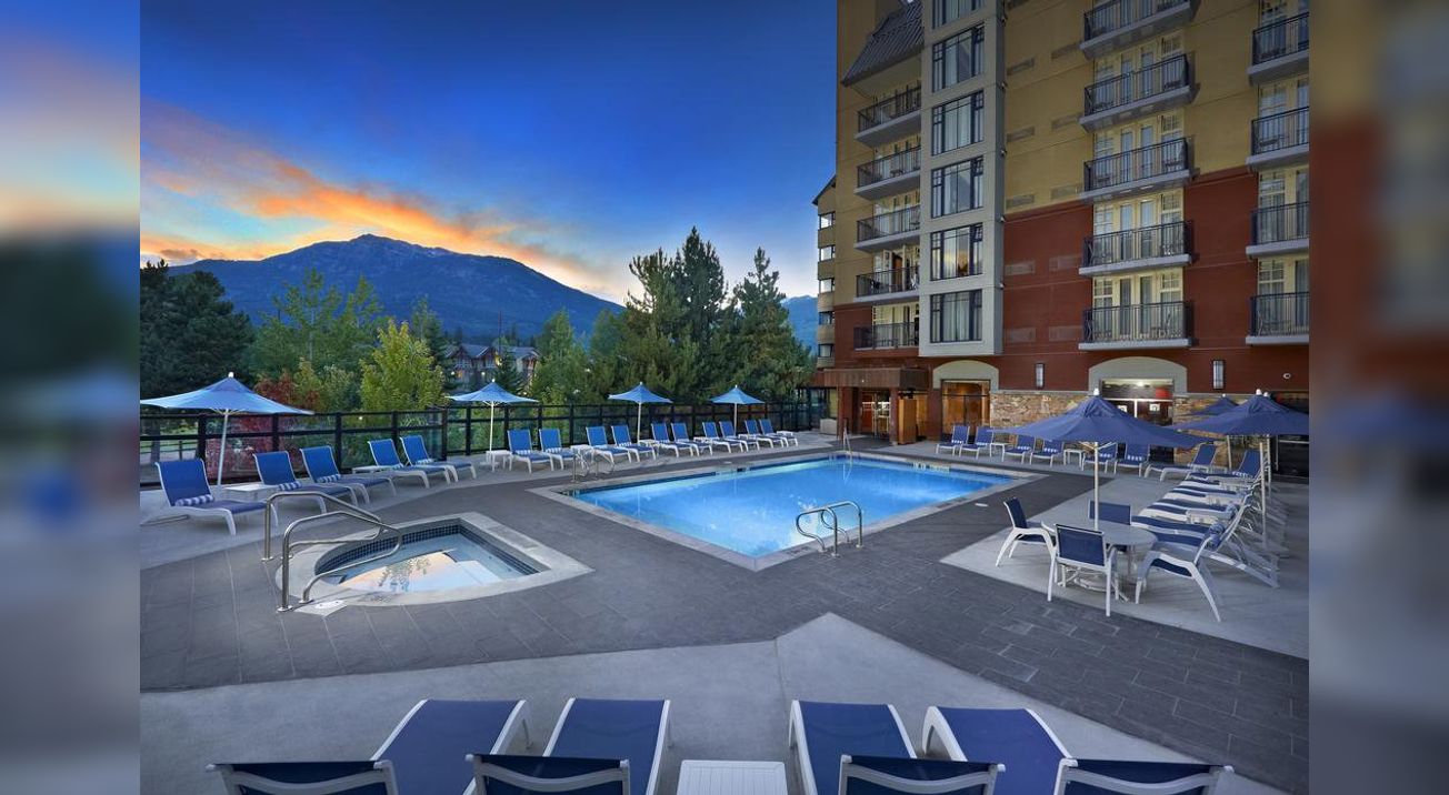 Outdoor swimming pool