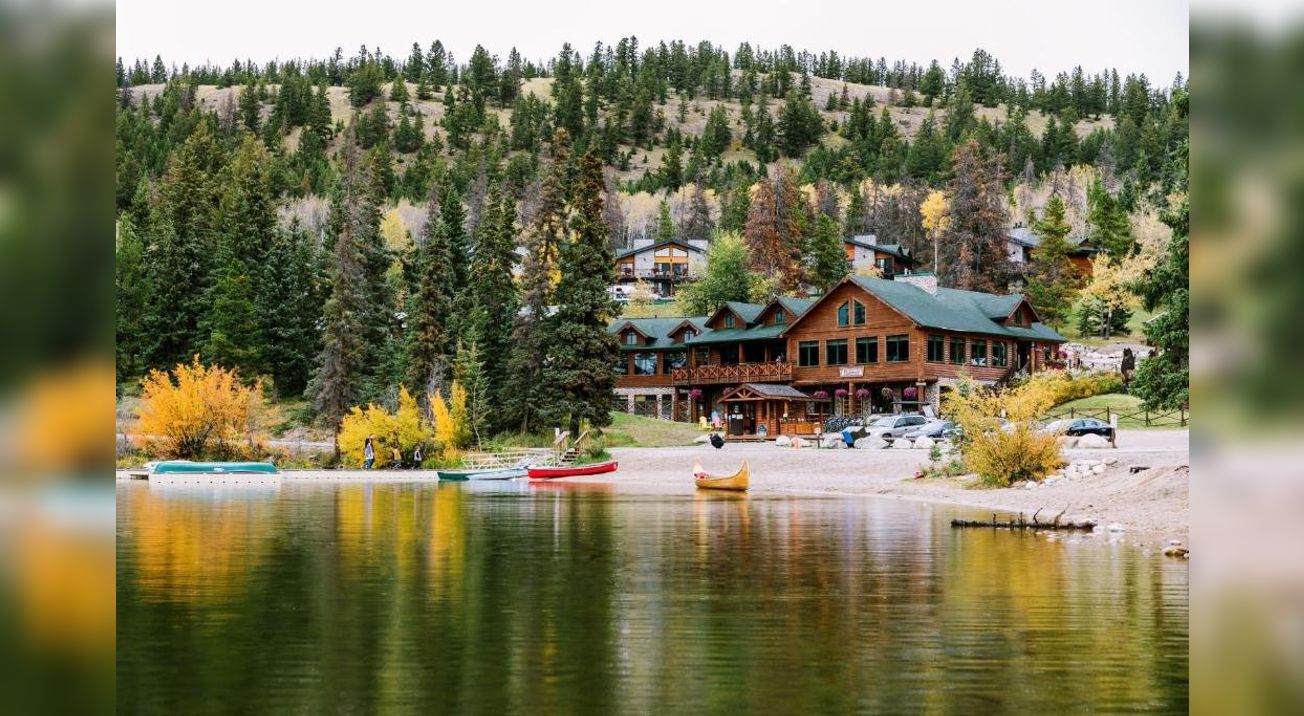 Pyramid Lake Resort