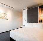 Room with 1 queen bed