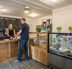 Café Alice & Victor