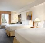 2 queen beds
