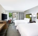2 beds guest room