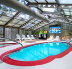 Piscine intérieure