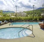 Heated outdoor pool & hot tub