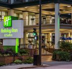Holiday Inn & Suites Vancouver Downtown