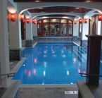 Piscine intérieure