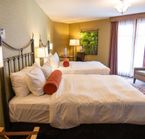 Room with 2 beds