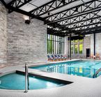 Piscine intérieure