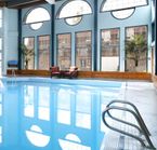 Piscine intérieure