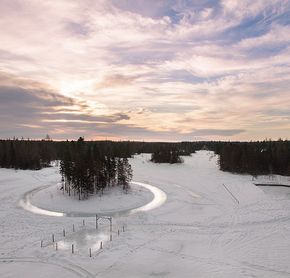 La pêche sur un lac gelé