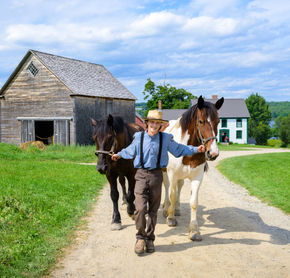 Ouvrier agricole à Kings Landing, Fredericton, Nouveau-Brunswick