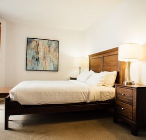 Standard room - 1 queen bed