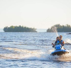 Jet ski