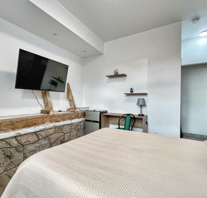 Chambre avec salle de bain privée